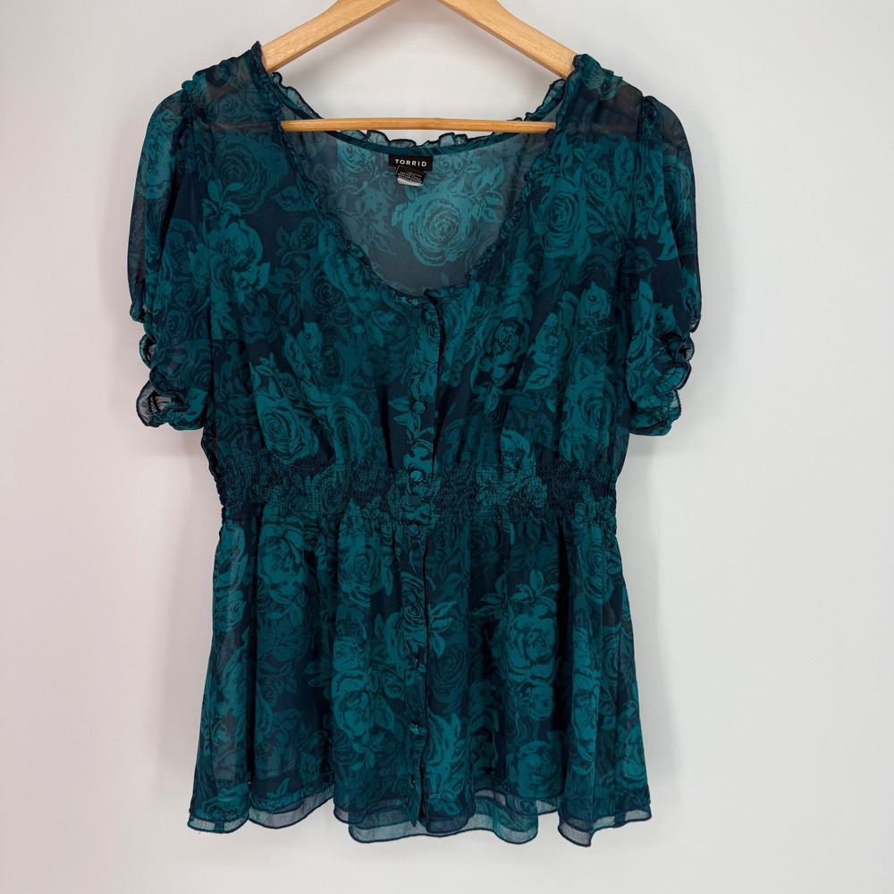 Torrid Teal Green Floral Rose Chiffon Smocked Empire Waist Blouse Plus Size 2